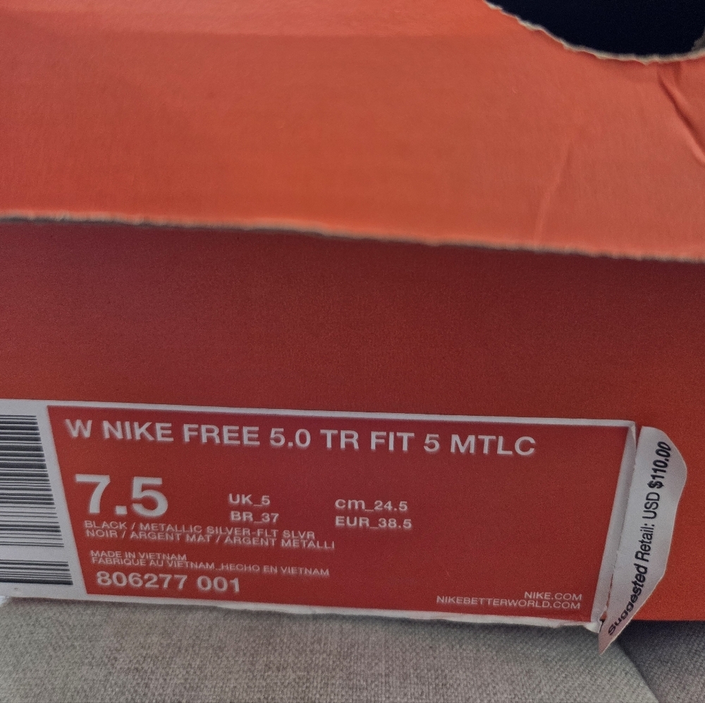 Nike Free 5.0 Black Metallic Sneakers Womens 7.5 TR Fit 5 Chic Athleisure Shoes - Picture 13 of 14